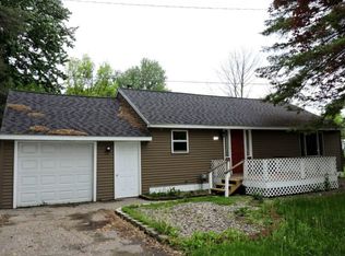 805 Jefferson St, Coleman, MI 48618