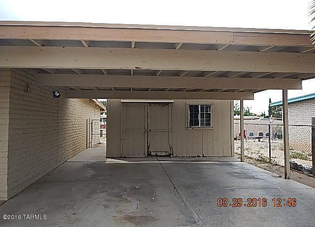 2nd image of 4758 S Camino De La Plz