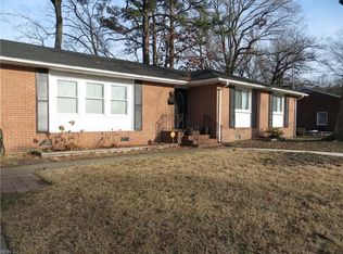 66 Azalea Dr, Hampton, VA 23669