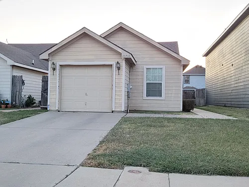 10716 Wild Oak Dr Photo 1