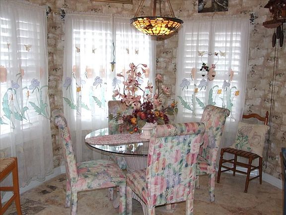 Breakfast Room