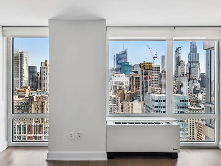 125 W 31st St #38F — Photo 17