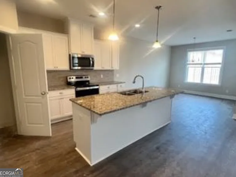 135 Sams Dr — Photo 8