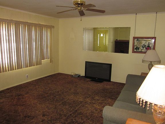 3rd image of 16 Pine St