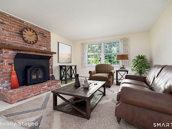 4th image of 85 Indian Hill Road
