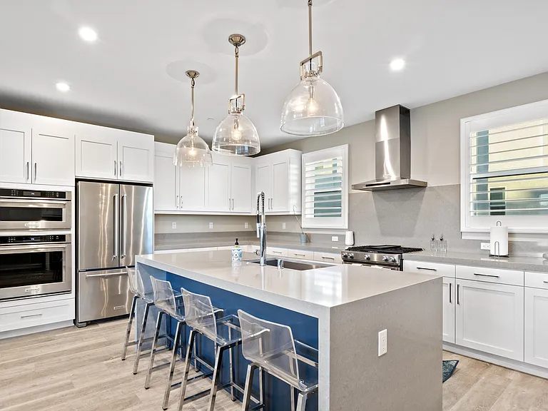 2741 Via Avella Dr — Photo 32