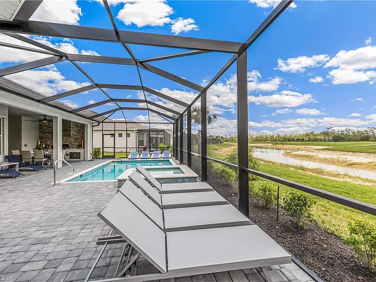 15977 Cranes Marsh Ct — Photo 23