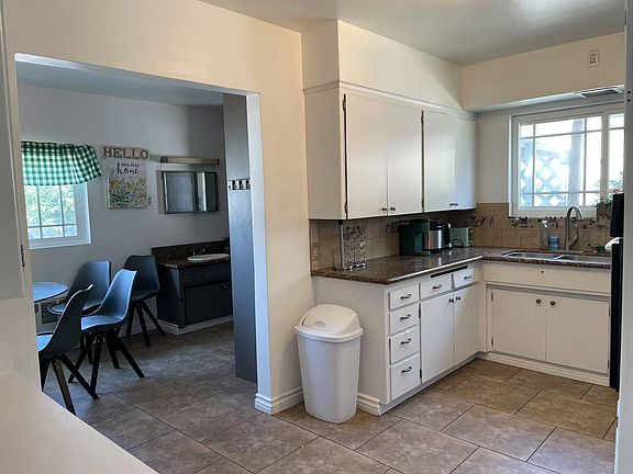 4th image of 1295 W Orange Grove Ave