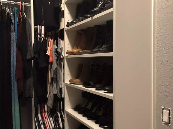 Master closet 