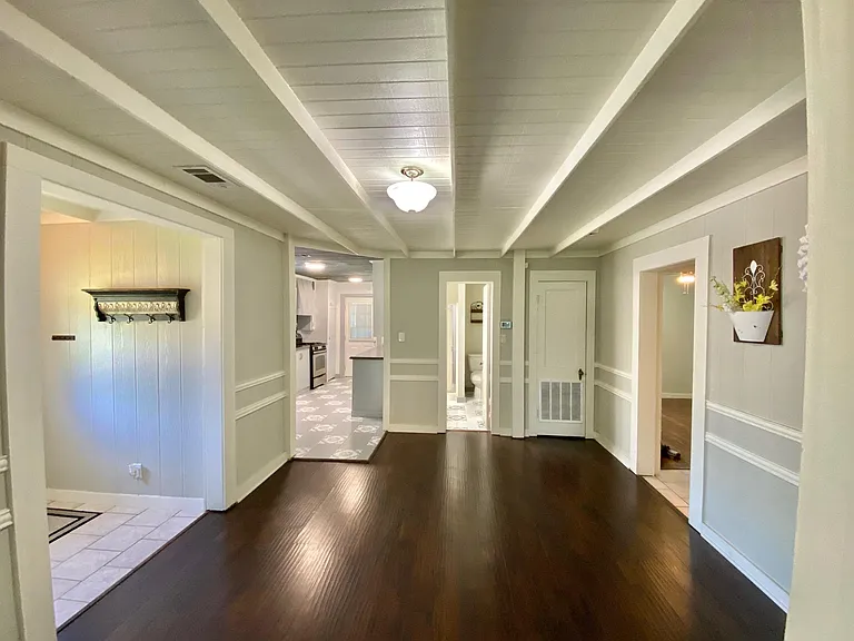 Front entry area