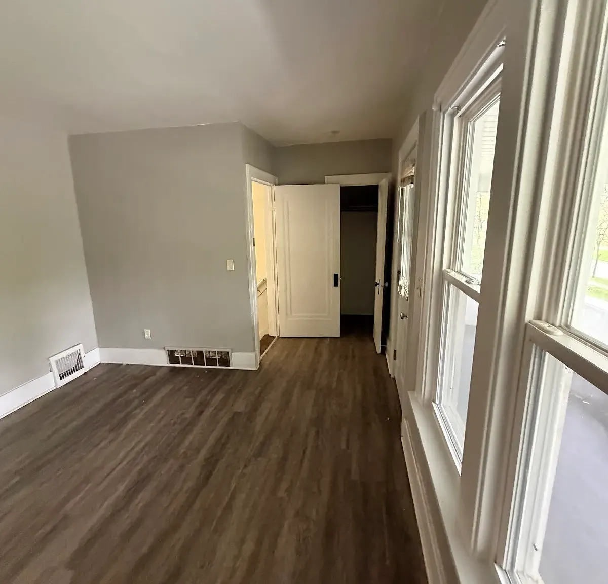 2 bed, 900 sqft, $845 — Photo 4