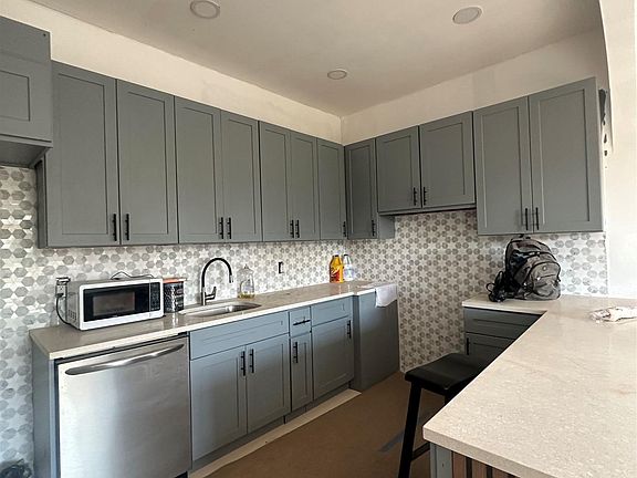 4th image of 55 Brookdale Drive