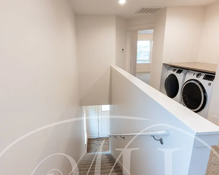 22 NE Hadley Way — Photo 42