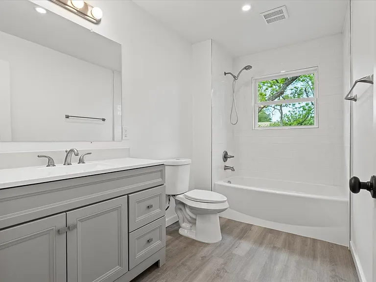 317 E Wright Blvd — Photo 18