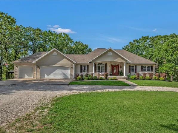 210 E 34th St, Galena, KS 66739