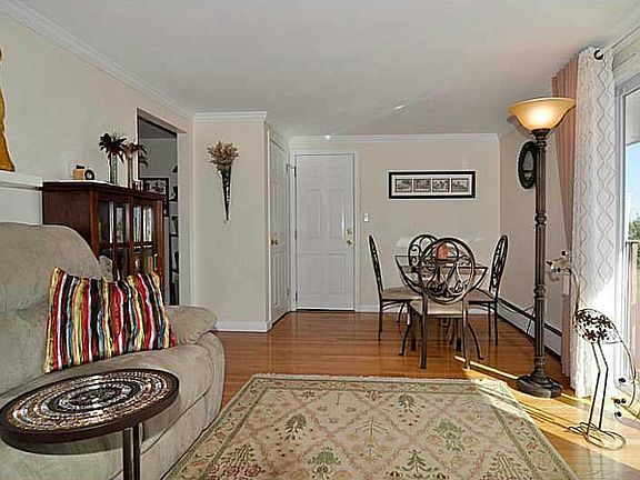 3rd image of 20 Ash St #B