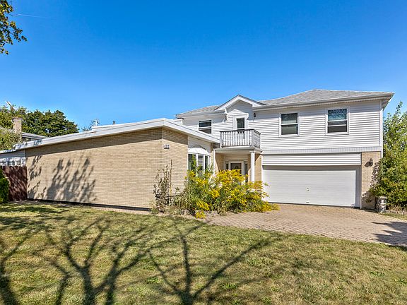 3rd image of 1212 Andrea Ln