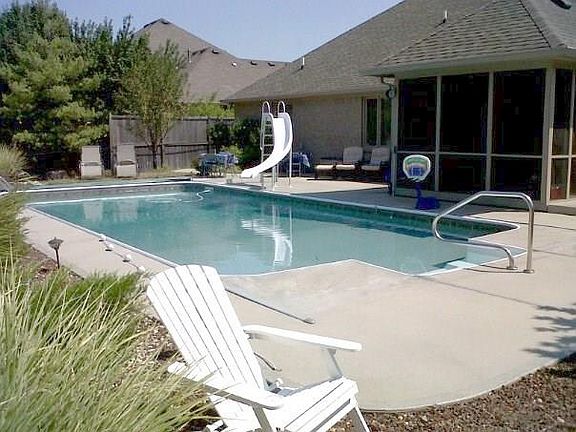 2nd image of 2506 Baywood Ct