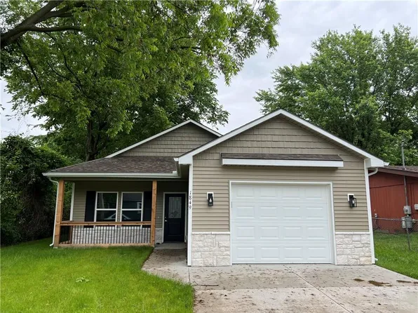 1849 Oneida St, Lexington, MO 64067