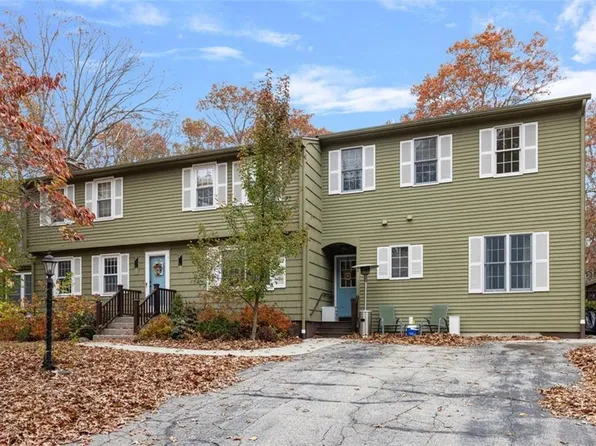 58 Highland Ter, Scituate, RI 02857