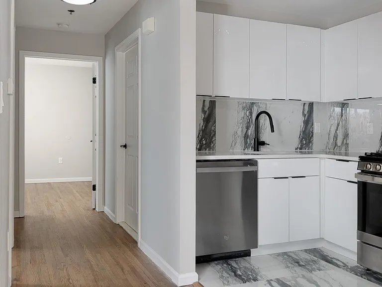 Sofia South Plainfield — Photo 2