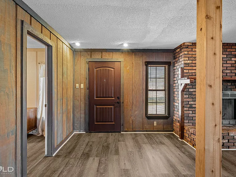 1013 Peyton Ave — Photo 26