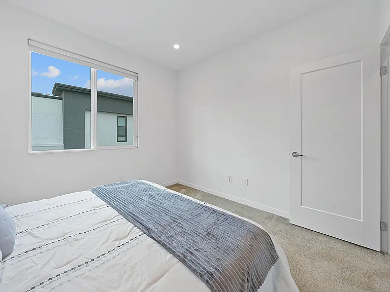 135 Schick — Photo 18