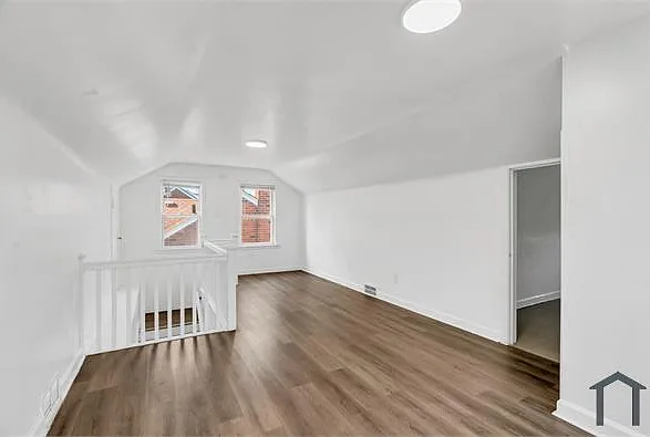 9460 Lakepointe St — Photo 20