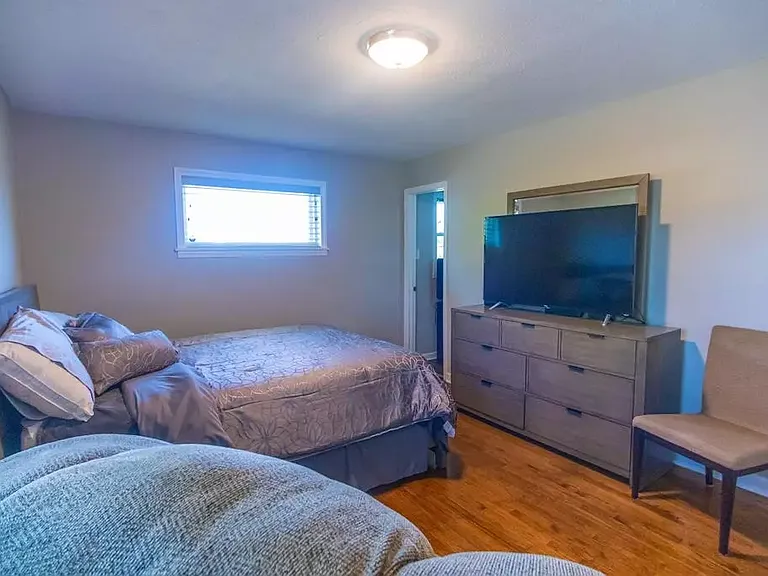 614 Camellia St NE — Photo 21