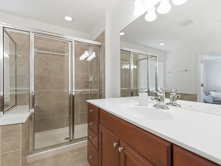4953 Colchester Ct SE — Photo 11
