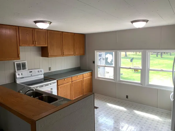 70 Mansours Pl, Oldtown, ID 83822