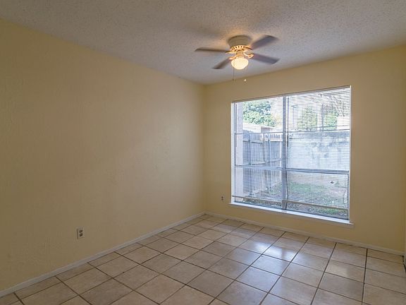 5th image of 439 Valley Park Dr