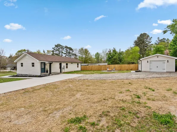 924 McAbee Rd, Spartanburg, SC 29306