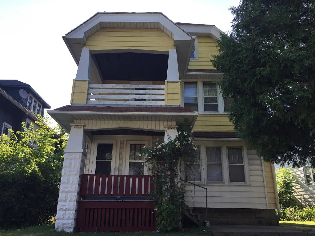 2564 N 51st St photo 1