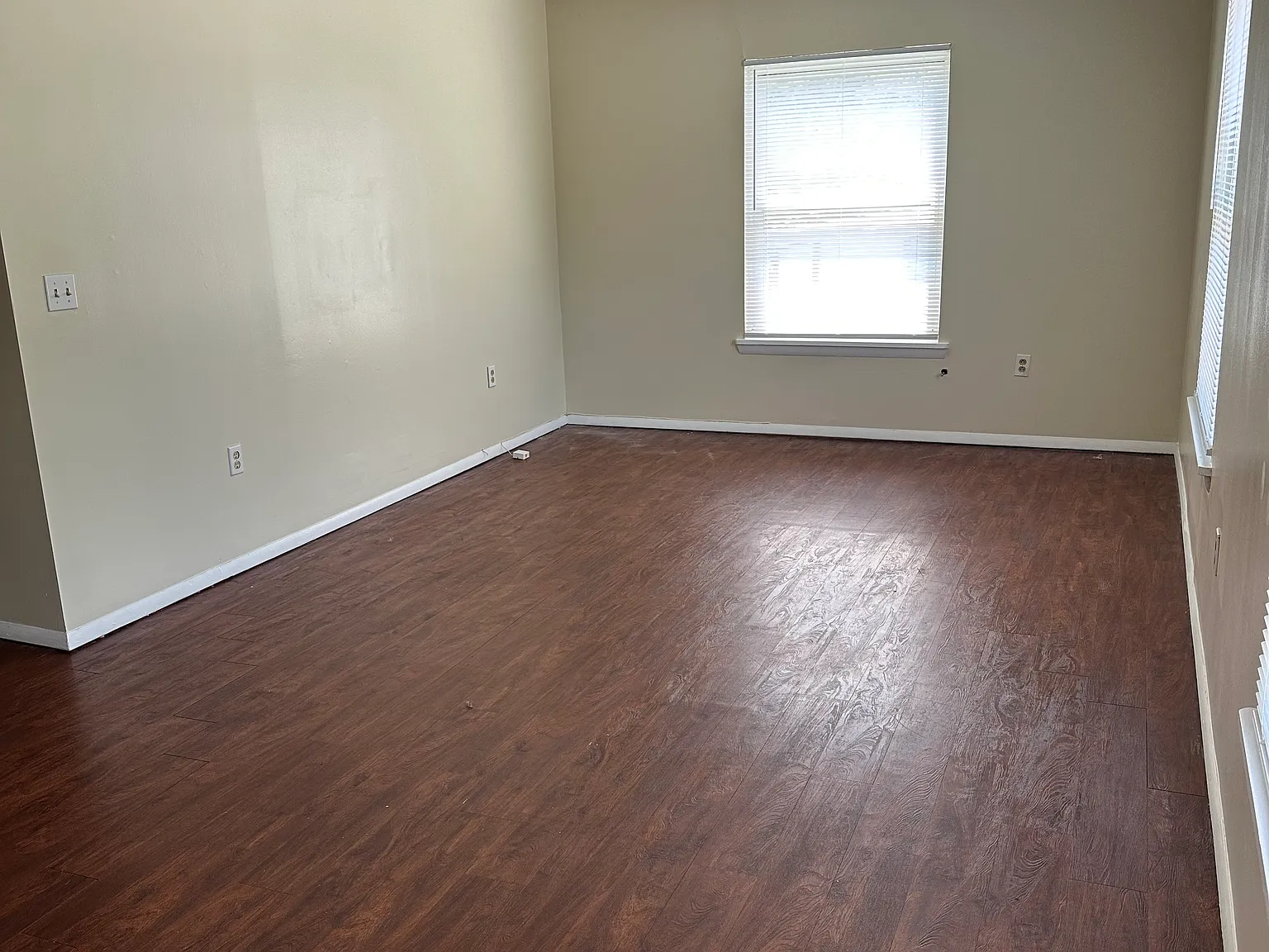 2 bed, 825 sqft, $950 — Photo 2