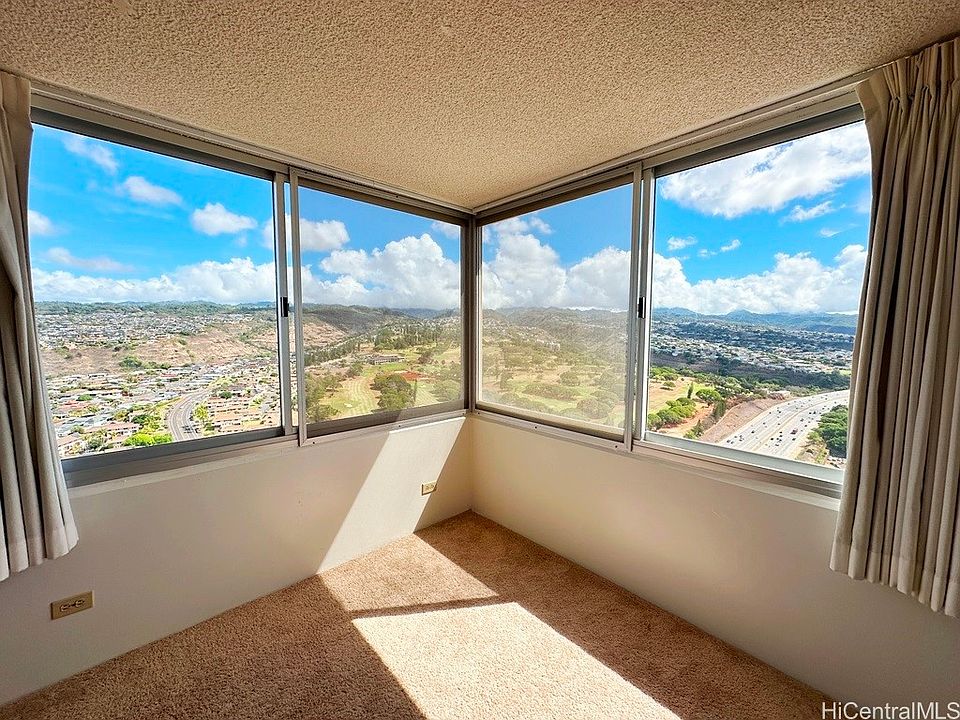 1st image of 98-288 Kaonohi St APT 3903