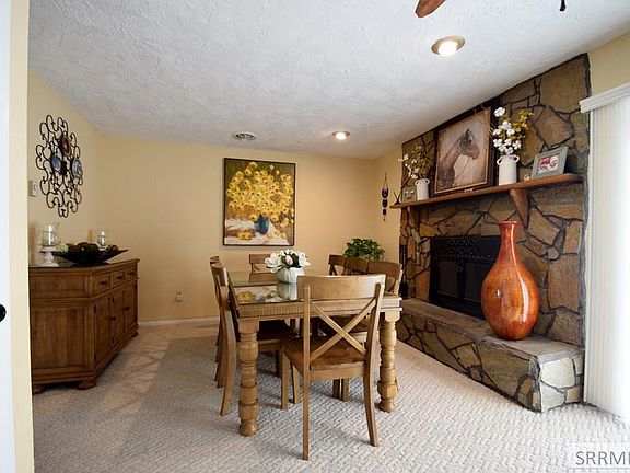 3rd image of 4820 E Comish Dr