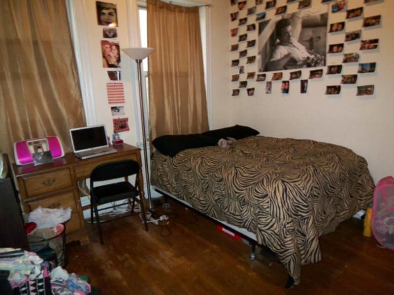 2nd image of 105 Peterborough St APT 09