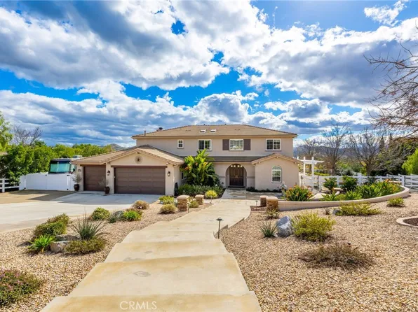 17421 La Serena Ct, Riverside, CA 92504