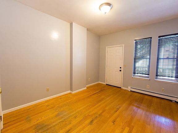 4th image of 26 S Huntington Ave #2