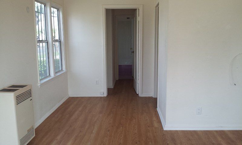 2nd image of 6208 S Halldale Ave