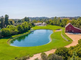 10 Country Glen Rd, Fallbrook, CA 92028