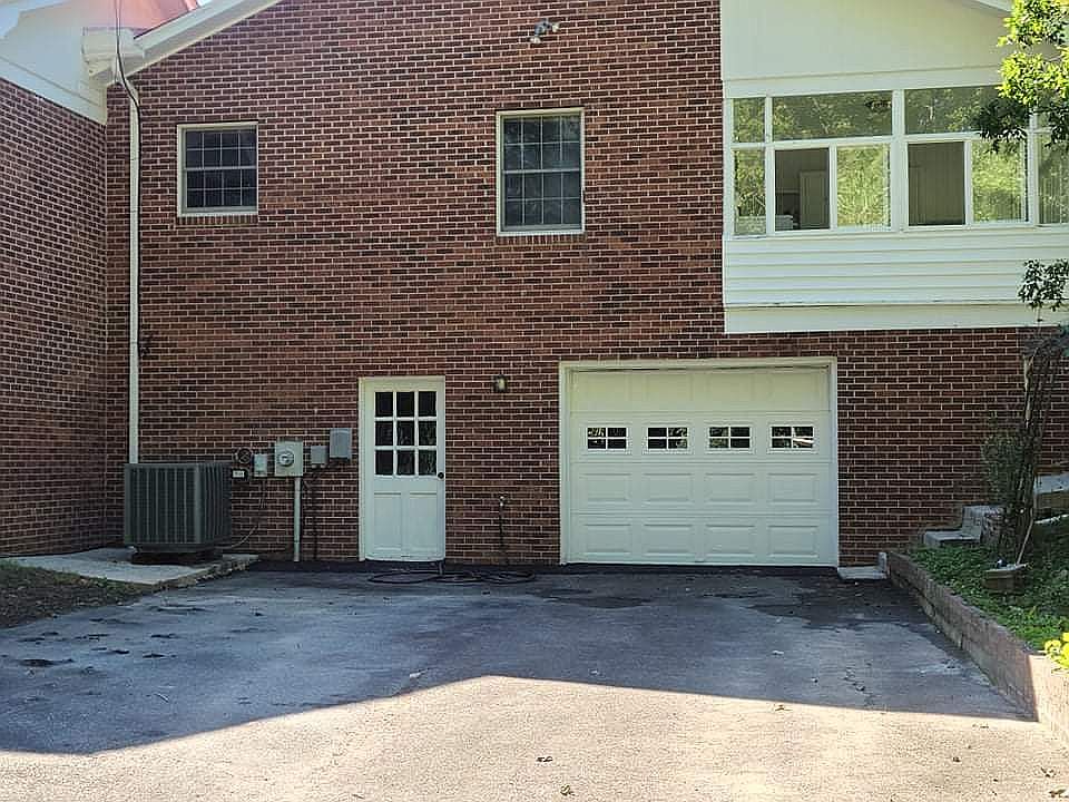 2nd image of 134 Forest View Dr