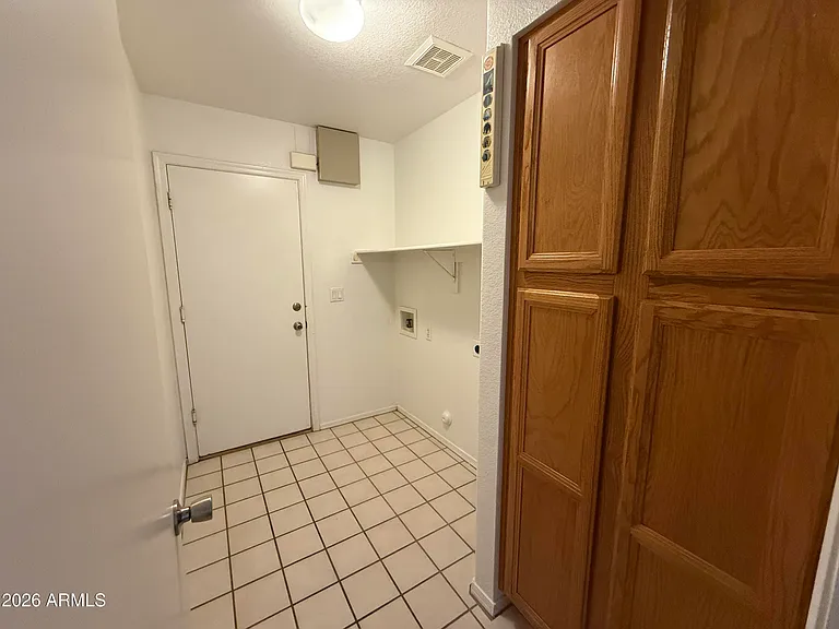 4855 W Buffalo St — Photo 35