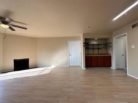 4th image of 8323 Wilcrest Dr APT 9002