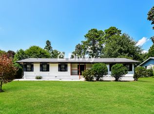 5446 Mill Valley Dr, Douglasville, GA 30135