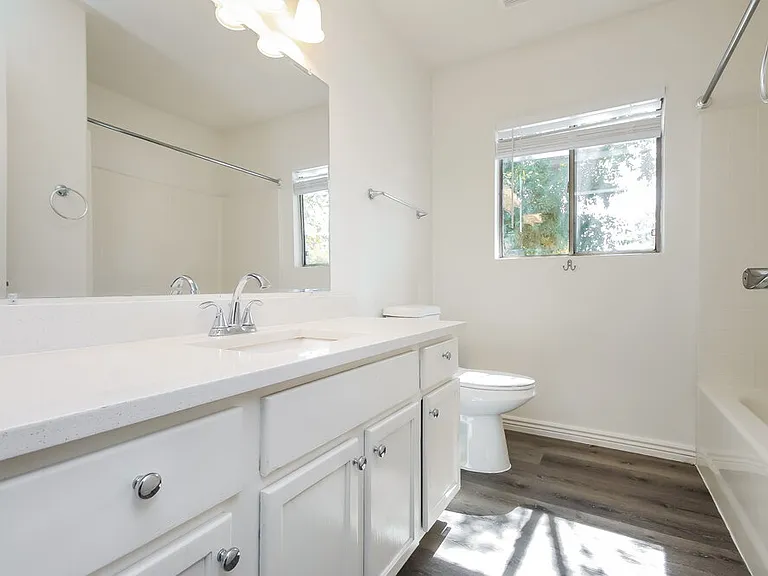 878 E Pollino St — Photo 14