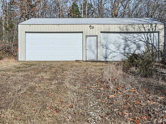 3rd image of 10246 Cedar Hills Rd