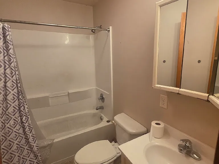 2918 NE Madison Ave — Photo 6