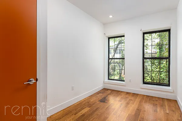 Rented by Rennit Inc. | media 12